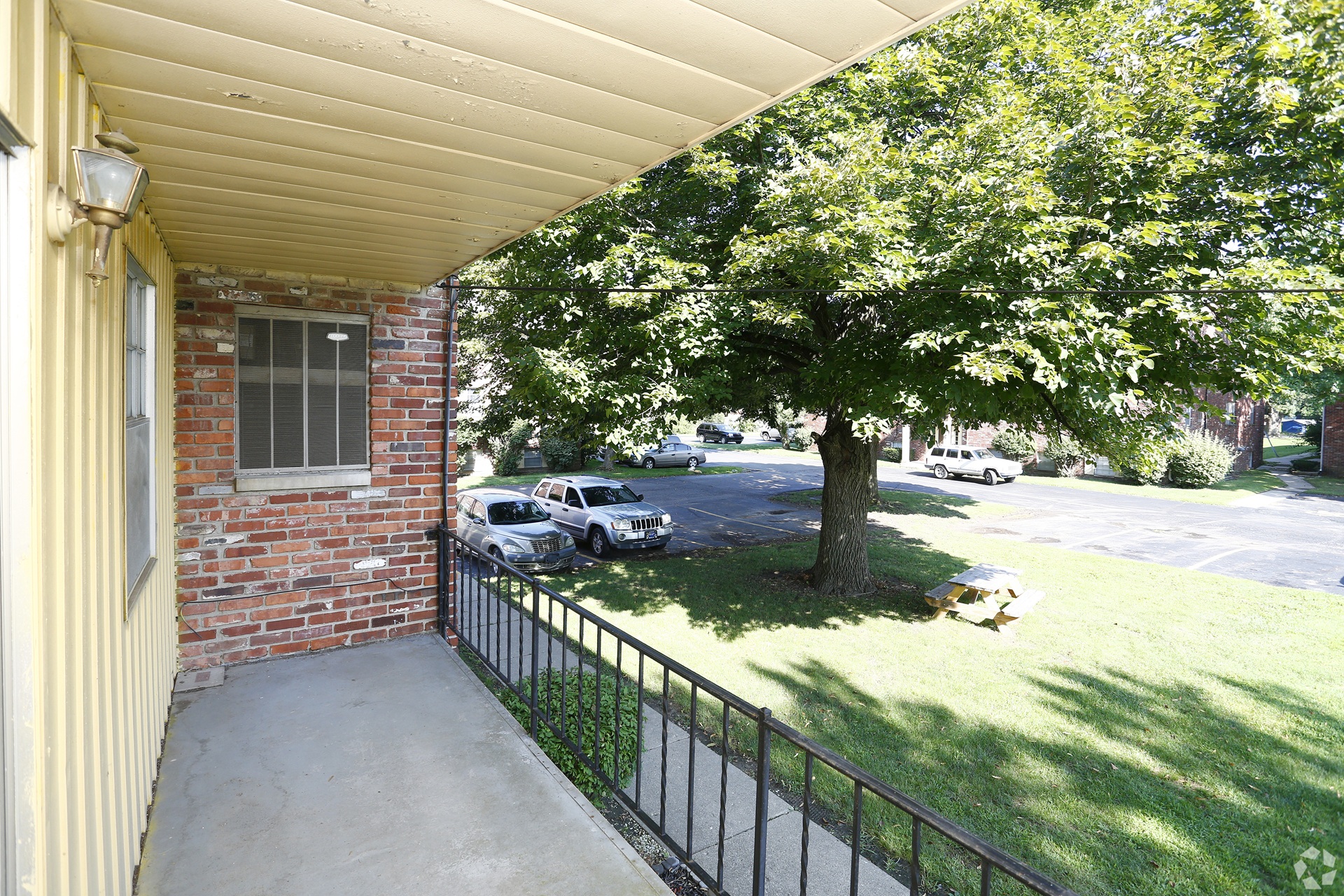Kingston Green Apartments balcony in Kokomo Indiana