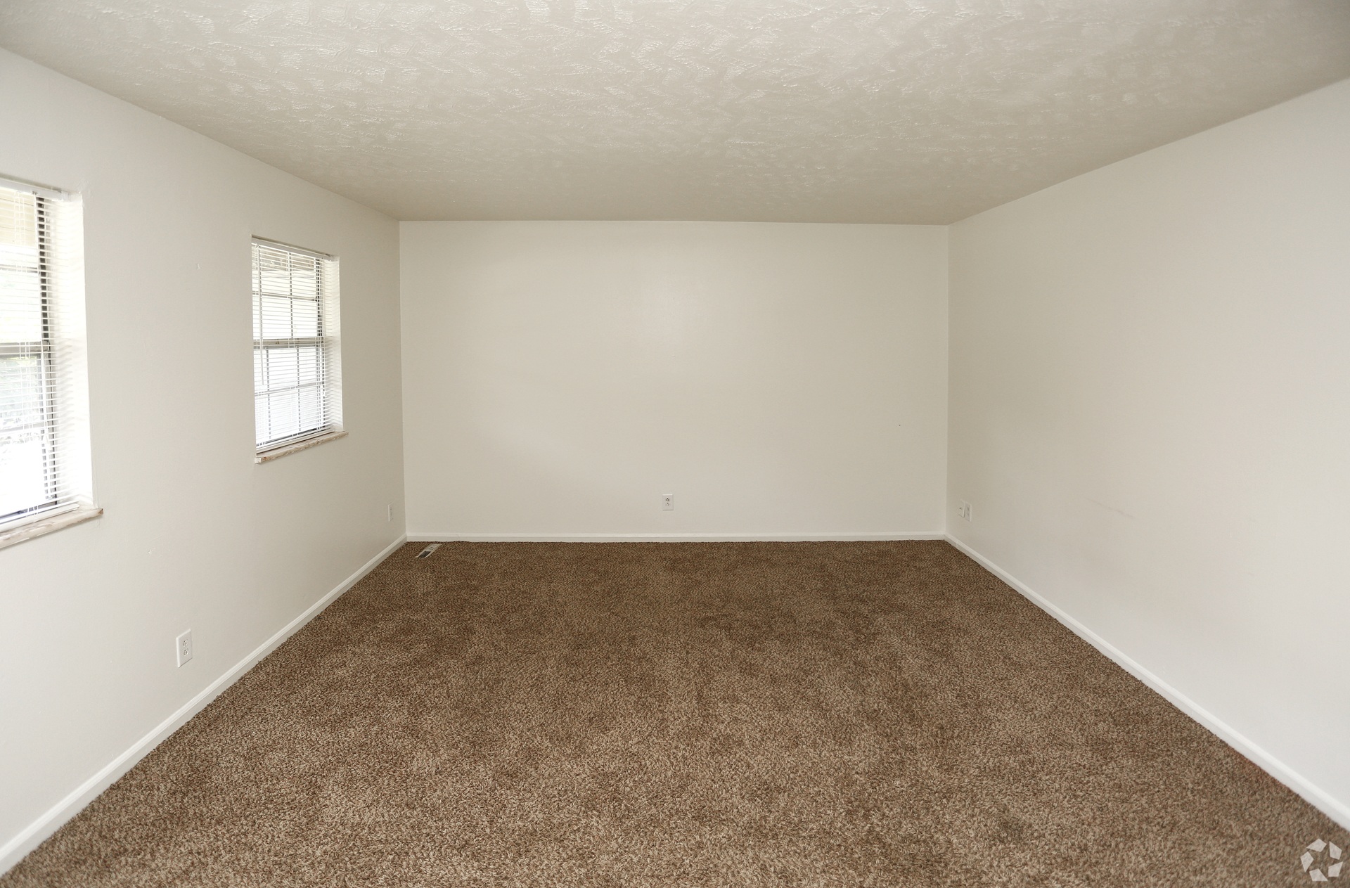 Kingston Green Apartments living room in Kokomo Indiana